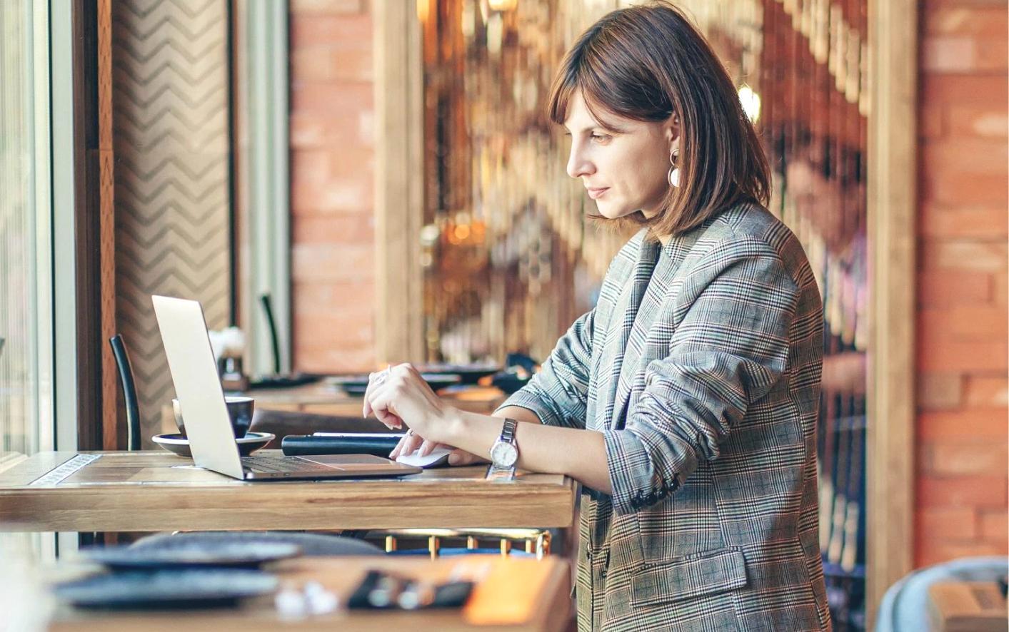 Strategische Portfolioplanung mit verschiedenen Anlageklassen und Risikoanalyse